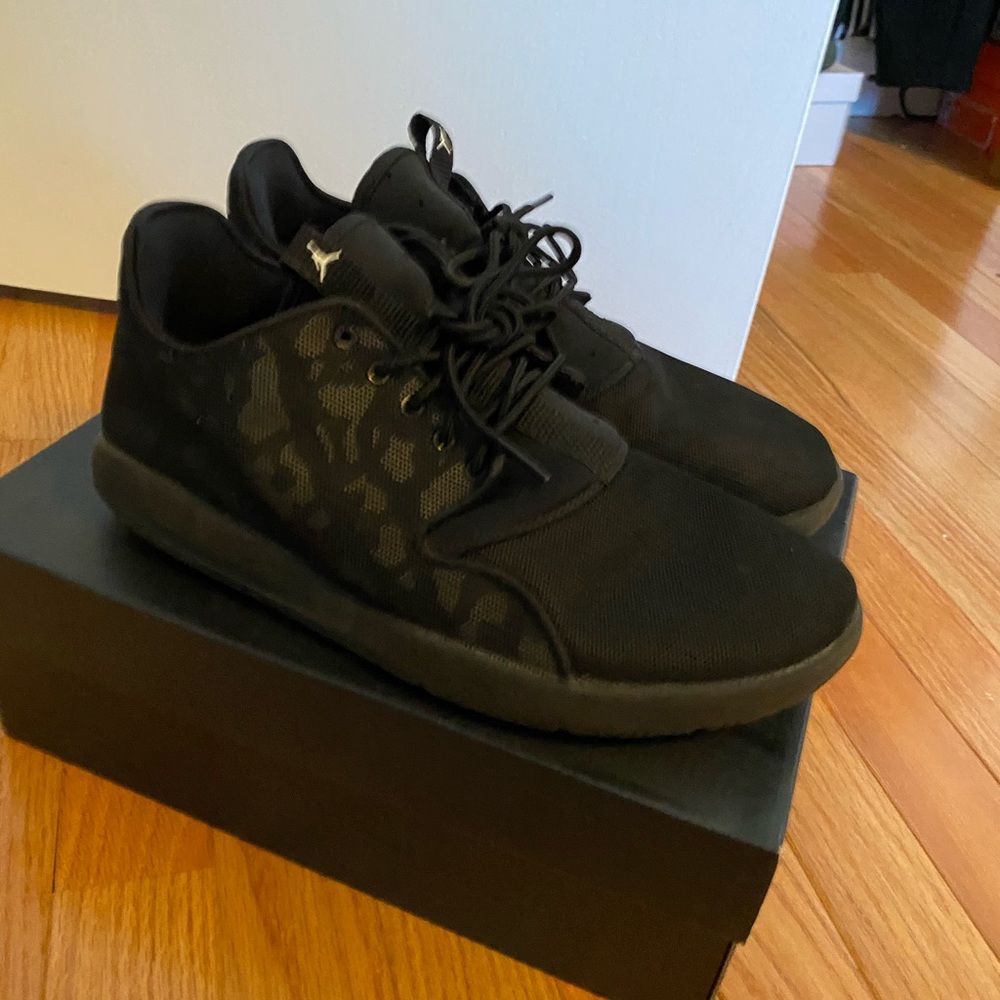 Jordan eclipse shoe - size 8
